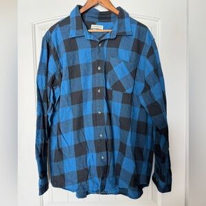Men’s Magellan Blue and Black Flannel. Size XL.